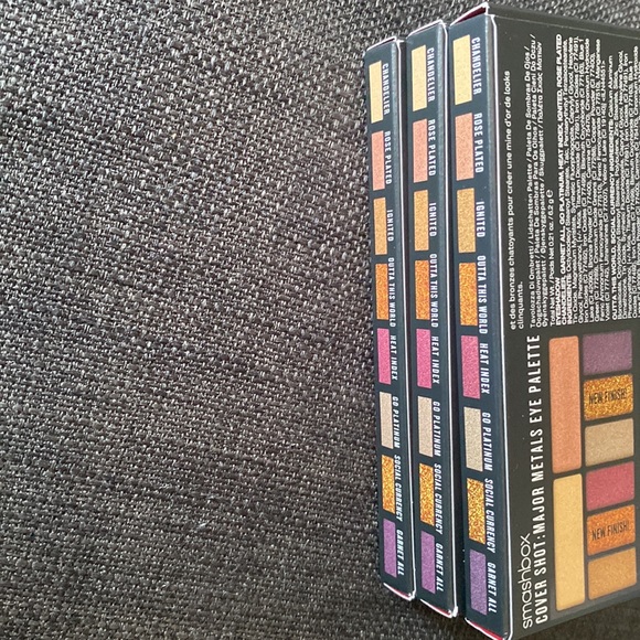 Smashbox Eyeshadow Pallette - Picture 2 of 3